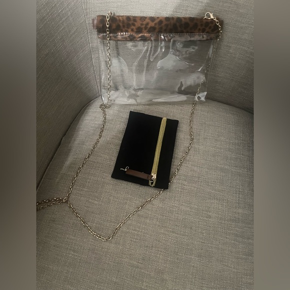 MB Greene HINGE PURSE LEOPARD TRIM WITH PRIVACY POUCH - Picture 4 of 6